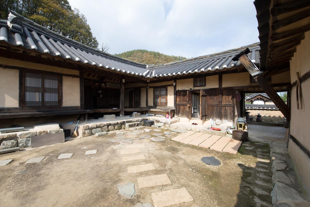 Chalbanggong Jongtaek Hotel Cheongsong Exterior photo
