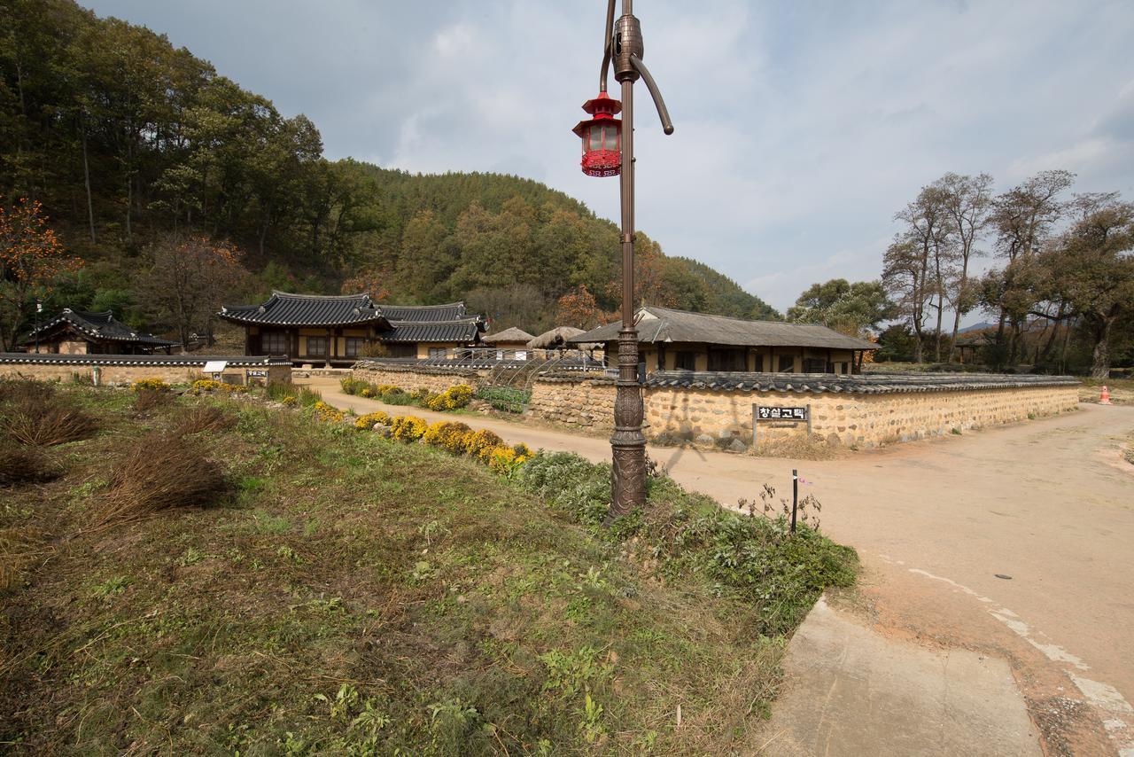 Chalbanggong Jongtaek Hotel Cheongsong Exterior photo